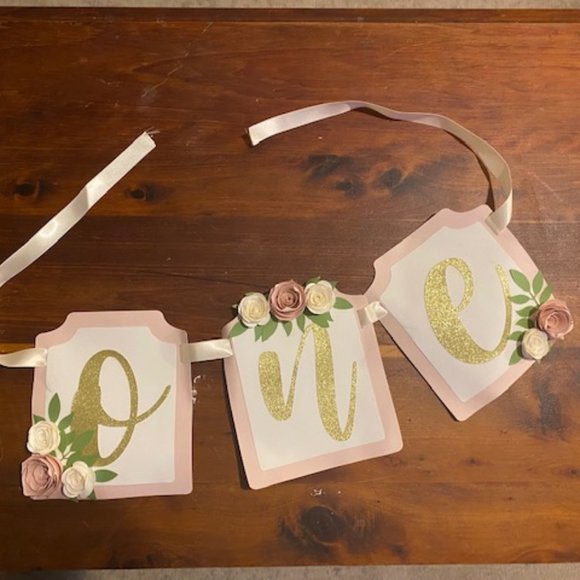 One Year Old Banner for Highchair - Picture 1 of 2